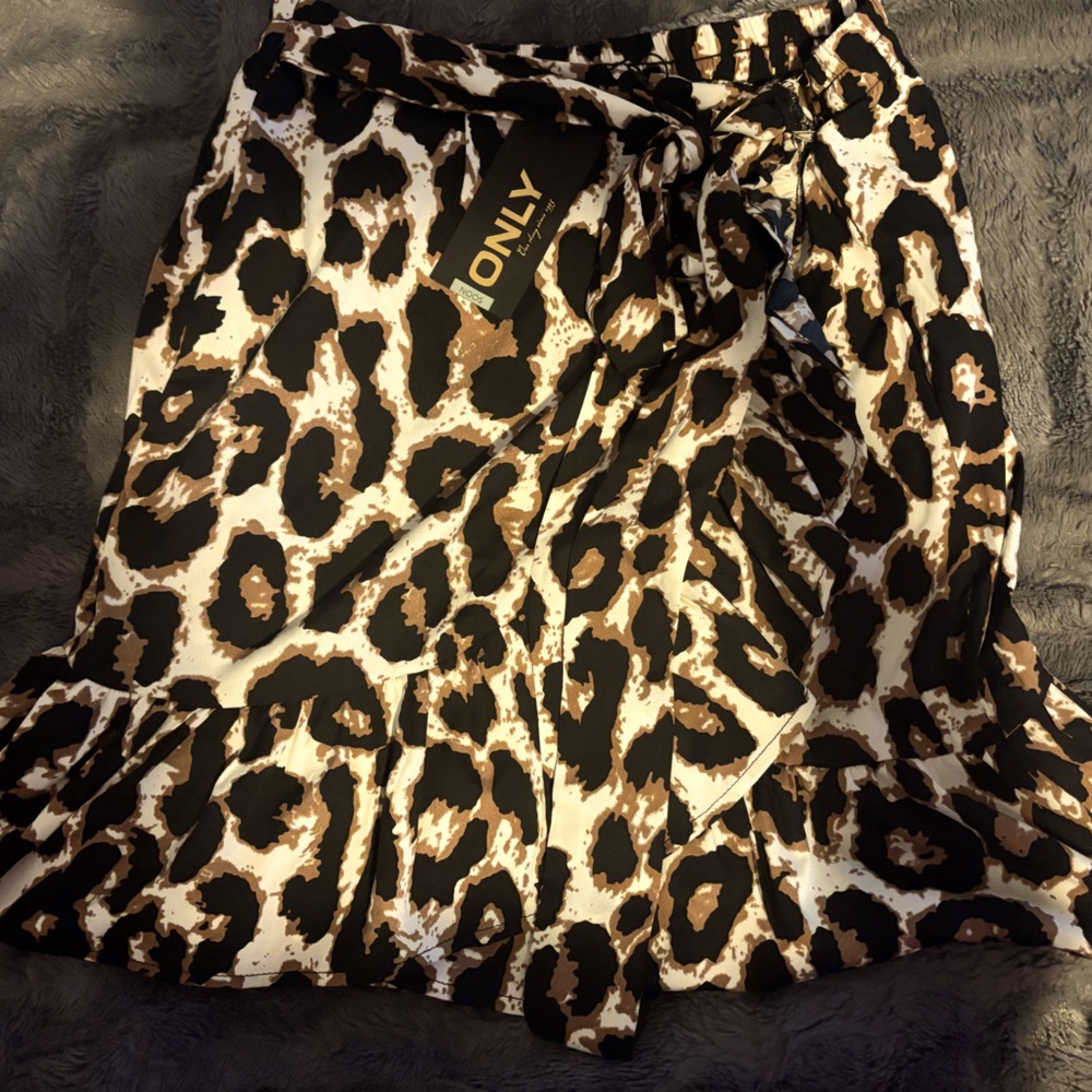 Olivia Wrap Skirt - Leopard / M